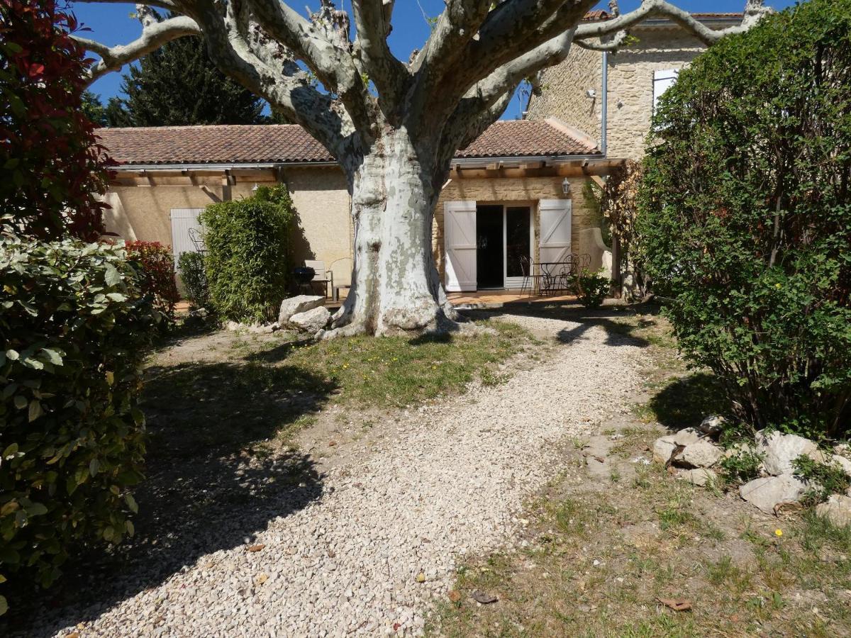 Mas Seraphin LʼIsle-sur-la-Sorgue Buitenkant foto